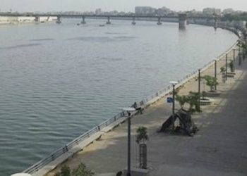 લોકડાઉન કાળાબજારીઓને ફાવી ગયું…