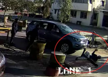 લાખોની કાર ચલાવવી છે પણ ૪૦ રૂપિયાનો ટેક્સ નથી ભરવો…