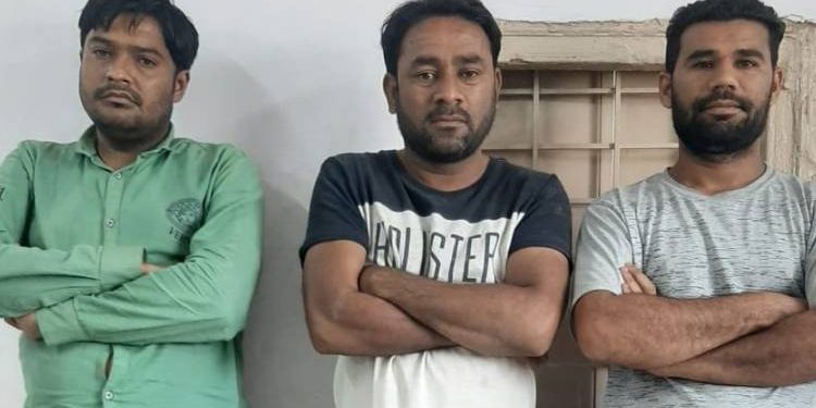 વેપારીઓની નજર ચૂકવી અને રોકડ સેરવી લેતી ત્રિપુટીને LCB એ ઝડપી પાડી, 