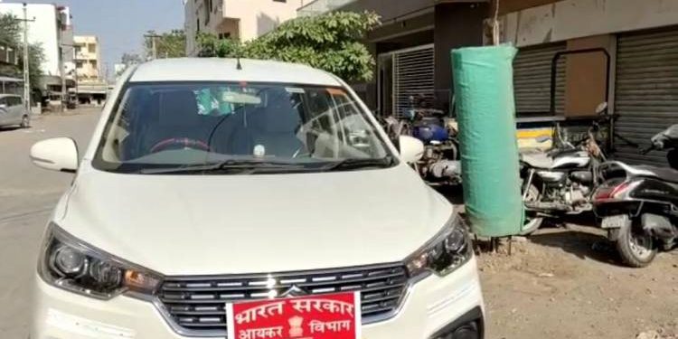 ખંભાળિયામાં ઇન્કમટેક્સની ટીમો પહોચતા ફફડાટ 