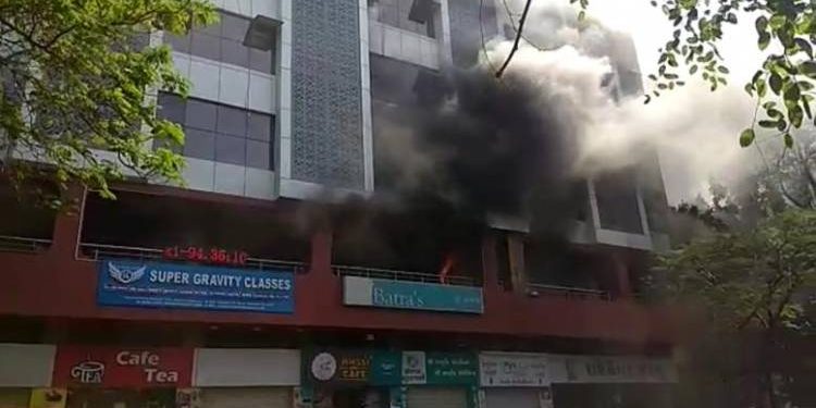 આજે આગ લાગી તેવા કેટલા બિલ્ડીંગ શહેરમાં.? શું તંત્ર મોતની રાહ જોઈ રહ્યું છે.?