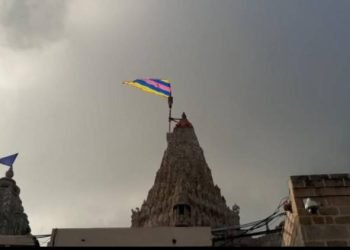 કૃષ્ણભક્તો આનંદો, જન્માષ્ટમીના તહેવાર પર દ્વારકાધીશ મંદિર રાબેતા મુજબ રહેશે ખુલ્લુ, વાંચો સંપૂર્ણ વિગત