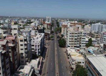 હાઈકોર્ટે સરકારને આપ્યા નિર્દેશ, રાજ્યમાં 3 થી 4 દિવસ કર્ફયૂ અથવા વિકેન્ડ કર્ફ્યું લગાવવા નિર્દેશ