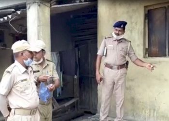 પાડોશીઓનું કૃત્ય, વૃદ્ધ મહિલાના પેટમાં ચાકૂના ઘા ઝીંકી હત્યા નીપજાવી