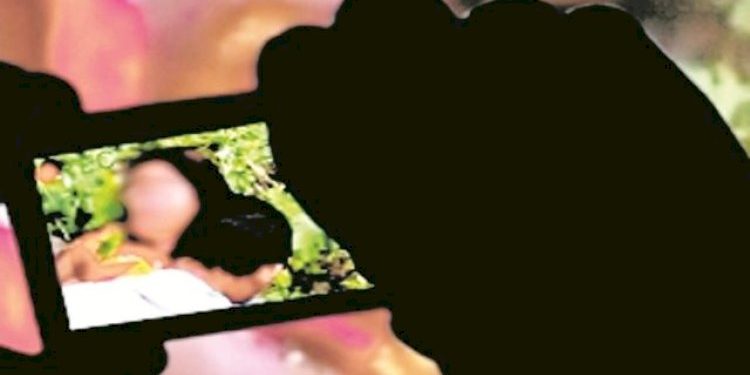 79 વર્ષીય વૃદ્ધને હનીટ્રેપની જાળમાં ફસાવતી 8 શખ્સોની ટોળકી