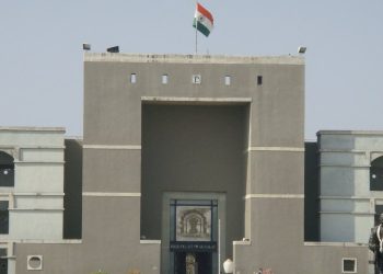 પાંચ પોલીસકર્મીઓ વિરુદ્ધ ‘આ’ કારણથી આરોપો ઘડવામાં આવ્યા..