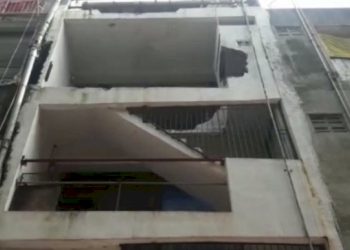 ત્રીજા માળેથી ક્રેઇનની મદદથી મશીન ની ચોરી