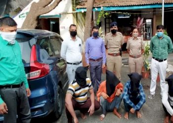 સાળાના બીજા લગ્ન કરાવવા બનેવી અને પિતરાઈ ભાઈઓ લુંટનો કારસો ઘડ્યો…