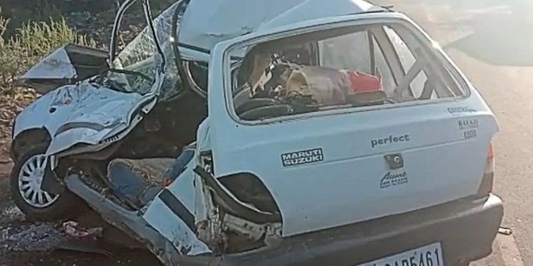અકસ્માતમાં 2 ના મોત મારુતિનો બુકડો બોલી ગયો