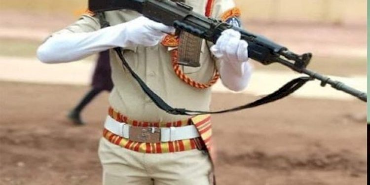 LRD જવાને સર્વિસ રિવોલ્વરથી પોતાના પર જ ગોળી ચલાવી જિંદગી ટૂંકાવી