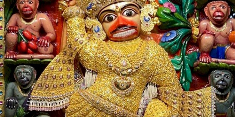 સાળંગપુર કષ્ટભંજન હનુમાનજીના 8 કિલો સોનાના વાઘા તૈયાર કરતા લાગ્યો 1 વર્ષ જેટલો સમય, જાણો કેવી છે વિશેષતાઓ