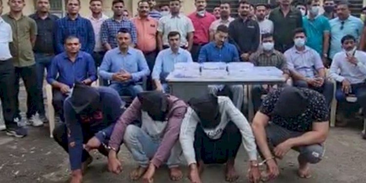 3.32 કરોડની લુંટના ગુન્હામાં પોલીસે 4 શખ્સોને ઝડપી પાડ્યા