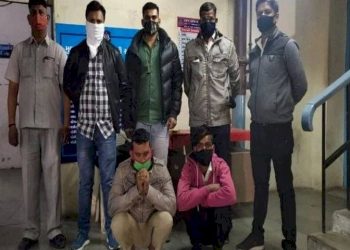 પોલીસનો ડ્રેસ પહેરી ઉઘરાવતા હતા માસ્કનો દંડ અને આવી સાચી પોલીસ