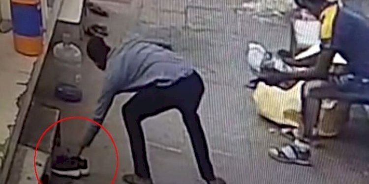 રાજ્યમાં અહીંથી દુકાનદાર અને ખરીદી કરવા જાય તેના ચપ્પલની થઇ રહી છે ચોરી