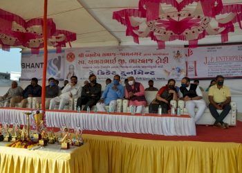 બ્રહ્મદેવ સમાજ ગુજરાત જામનગર ટીમ દ્વારા સ્વ.અભયભાઈ ભારદ્વાજ ટ્રોફી ડે ક્રિકેટ ટુર્નામેન્ટનું કરાયું હતું આયોજન