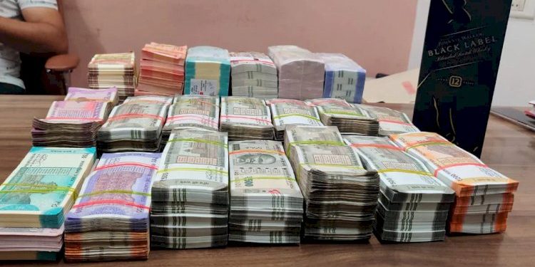 પોલીસને બગાસું ખાતા પતાસું મળ્યું, શોધવા ગયા હતા કઈક અને મળી ગયું કઈક