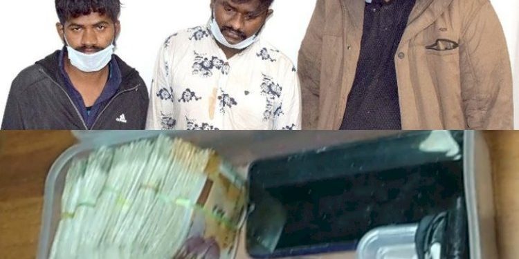 ઝડપાઈ એવી ગેંગ જેની નજર બેંક તથા આંગડિયા પેઢી બહાર પૈસા લઇ જતા લોકો પર રહેતી હતી…