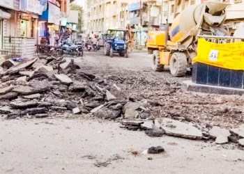 ખંભાળિયામાં રોડરસ્તાના આડેધડ કામો હાથ ધરી શહેરને બાનમાં લેતું પાલિકા તંત્ર