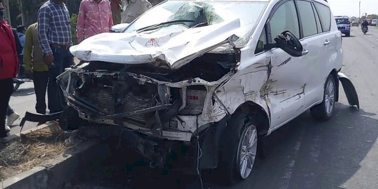 પુરપાટ ઝડપે દોડતી કારે બે ટુવ્હીલરને અડફેટ લીધા, 2 ના મોત