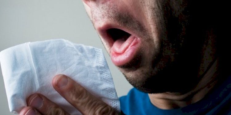 પોલીસકર્મીને મામલતદાર કચેરીમાં છીંક ખાવી કેમ ભારે પડી…