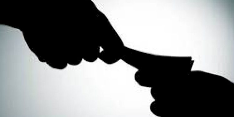 મહિલા તલાટી કમ મંત્રી 1500ની લાંચ લેતા ઝડપાયા