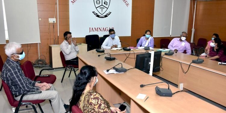 કોરોનાના વધતા કેસોની સંખ્યા, કલેક્ટરે કરી સમીક્ષા 