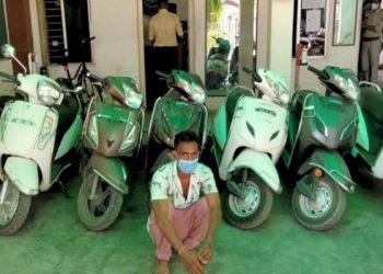 બેકારી, પ્રેમલગ્ન બાદ ઘર ચલાવવું મુશ્કેલ બનતા યુવક ચઢ્યો ચોરીને રવાડે