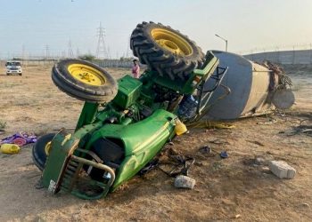 ટ્રેકટર પલ્ટી ગયું, 3 લોકોના દબાઈ જતા મોત