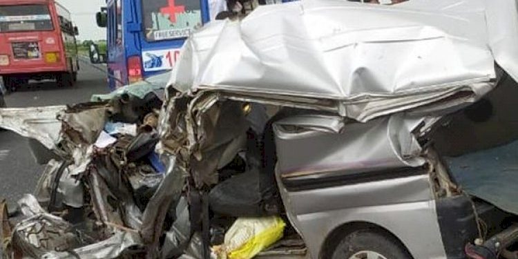 ઇકો કાર બંધ ટ્રક પાછળ ઘુસી ગઈ અને સર્જાયો ગમખ્વાર અકસ્માત