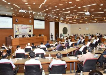 ઇરાદાપૂર્વકની ભૂલ કે મેલાફાઇડ મિસ્ટેકસ ચલાવી લેવાશે નહિ, મુખ્યમંત્રીની જિલ્લા કલેકટરો-જિલ્લા વિકાસ અધિકારીઓની બેઠકમાં તાકીદ