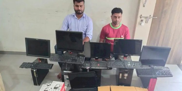 અમેરિકન નાગરિકોને આપવામાં આવતી લોનની લાલચ, બોગસ કોલ સેન્ટર ઝડપાયું