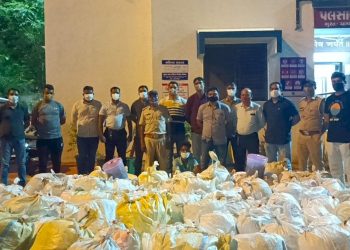 નશાનો સામાન:સવા કરોડની કિમતનો 1100 કિલોથી વધુ ગાંજાનો જથ્થો ઝડપી પાડતી પોલીસ 
