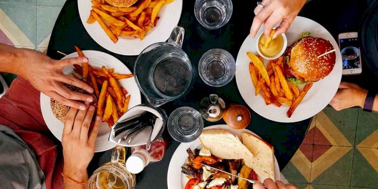 ફીટનેસ અને સ્ટેમિના વધારવો હોય તો આ ફૂડને કાયમી ધોરણે અલવિદા કહી દો