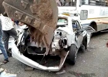 એસટી બસ અને કાર વચ્ચે અકસ્માત, 3 મેડીકલ સ્ટુડન્ટના મોત 