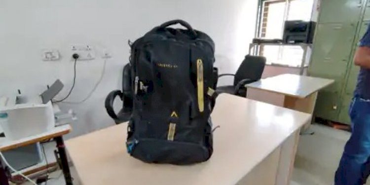 ST બસમાં બિનવારસી બેગ જોઈ પેસેન્જરે કંડકટરને કરી જાણ, બેગ ખોલી તો અંદરથી નીકળ્યો..