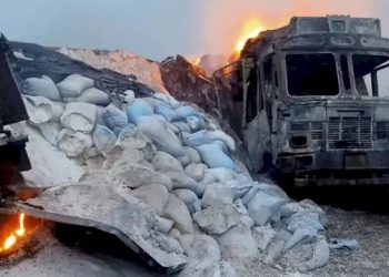 ટ્રકે ટ્રેલરને ટક્કર મારતાં ટેન્ક ફાટી, બંને વાહનો ભડભડ સળગ્યા, 2ના મોત