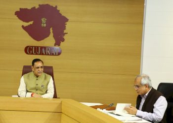 મુખ્યમંત્રી વિજય રૂપાણી સાથે નીતિ આયોગના વાઇસ ચેરમેન રાજીવકુમારની ગાંધીનગરમાં મહત્વપૂર્ણ બેઠક સંપન્ન