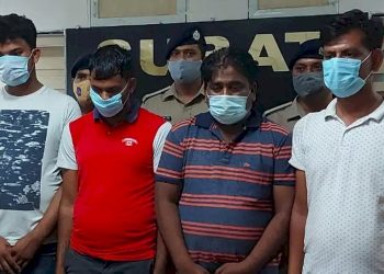 ઝડપાઈ એવી ગેંગ જે ATM સેન્ટર પર પૈસા ઉપાડવા આવતા લોકોને આ રીતે કરતી ટાર્ગેટ