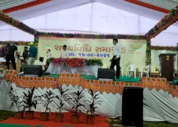 મંત્રીઓના શપથના આજની તારીખના બેનર લાગ્યા અને શપથ સમારોહ કાલે યોજાશે.!