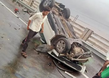 પોરબદર નજીક કાર પલટી, દ્વારકા જીલ્લાના 3 યુવકોના થયા મોત