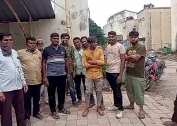 બિલ્ડીંગના રીનોવેશન કામ દરમિયાન સ્લેબ તૂટતા બે મજુરોના દબાઈ જતા મોત