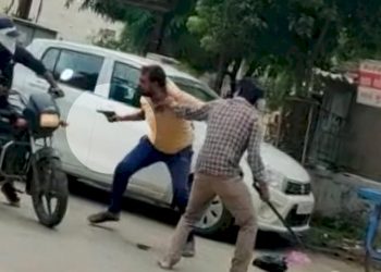 મોરબી:જાહેરમાં જ વેપારીને હથિયાર બતાવી લૂંટી લેવાનો પ્રયાસ