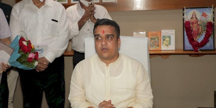 રાજ્યના યુવાધનને નશાની ચુંગાલમાંથી બચાવવા ગૃહ વિભાગે નાર્કો રીવોર્ડ પોલીસી જાહેર કરી