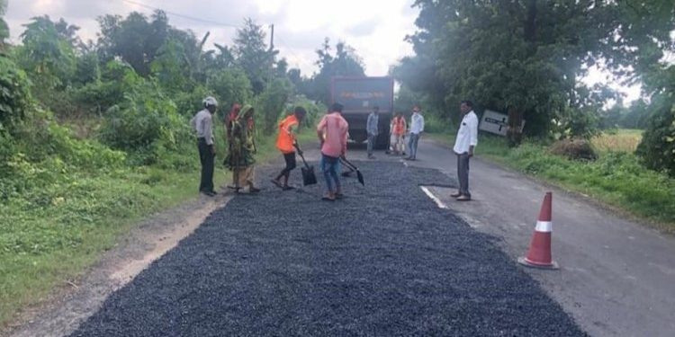 રોડનું ફાઉન્ડેશન તથા ઉપરનું પડ બનાવવામાં કૌભાંડ