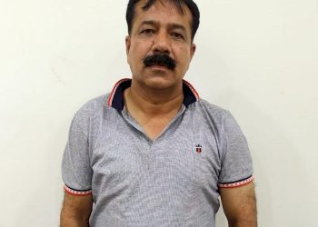 રસ્તા પરથી ગાયો નહિ પકડવા અને કેસ નહિ કરવા માટે લાંચિયા પોલીસ ઈન્સ્પેકટરે લીધી 10,000ની લાંચ