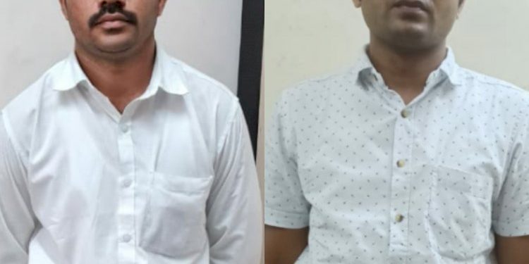 સર્કલ ઓફીસર અને તલાટી લાંચ લેતા રંગેહાથ ઝડપાઈ ગયા 