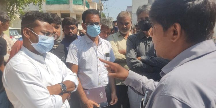 ડેપ્યુટી મેયરની મુદ્દાસરની રજૂઆત બાદ કમિશ્નરે ટીમ સાથે ભૂગર્ભ ગટર મામલે સમીક્ષા કરી…