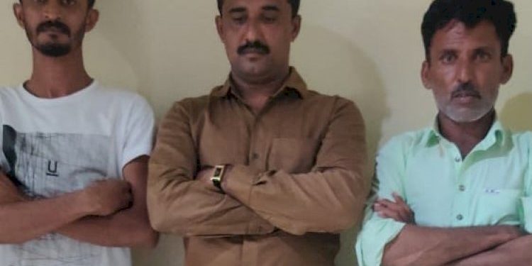 આ ત્રણ ઈસમો છેતરપીંડી કરવાના ઇરાદા સાથે ફરતા હતા, સાથે હતા ચીલ્ડ્રન બેંકની નોટોના બંડલ