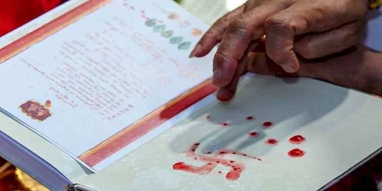 ચોપડાપુજન માટે આવતીકાલે ચોપડાની ખરીદી કરવા માટેના શુભ મૂહર્તની આ છે યાદી 