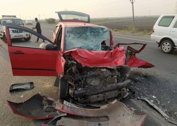 અકસ્માત, કાર ટ્રક સાથે અથડાઈ દાદા, દાદી અને પૌત્રીનું મોત 